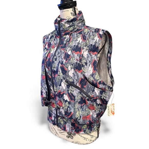 NWT FP Movement Blue Supernova Floral Pippa Packable Hooded Lightweight Vest | S - Picture 4 of 15